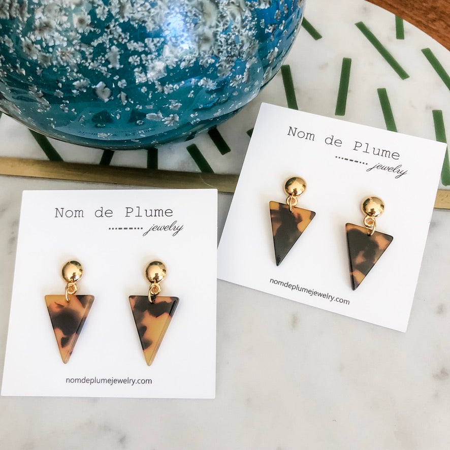 Modern Triangle Post